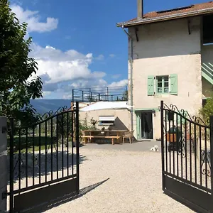 Le Paradis Des Gen Bed & Breakfast
