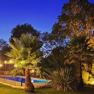 Logis La Bastide Des Golfs Mouans-Sartoux