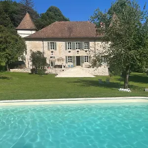 Domaine Du Tres-haut - Chateau De Guest house