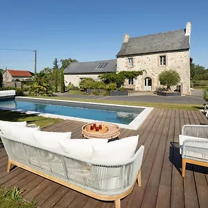  Couette-café Manoir De La Nogrie - De Charme 2 à 4 Personnes France